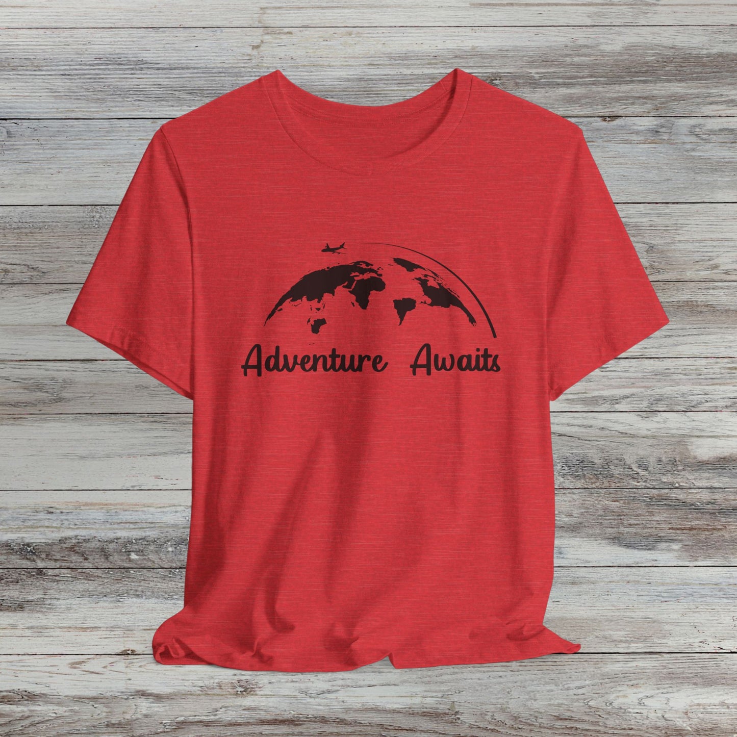 Globetrotter T-Shirt: Adventure Awaits