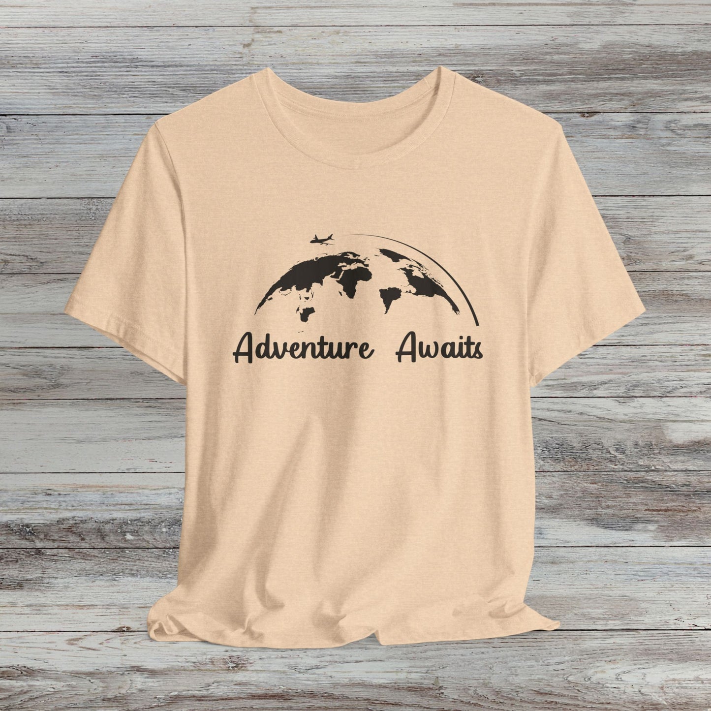 Globetrotter T-Shirt: Adventure Awaits