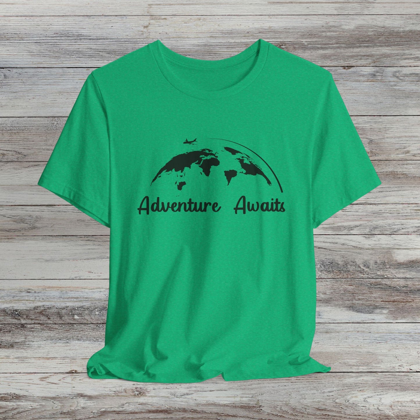 Globetrotter T-Shirt: Adventure Awaits