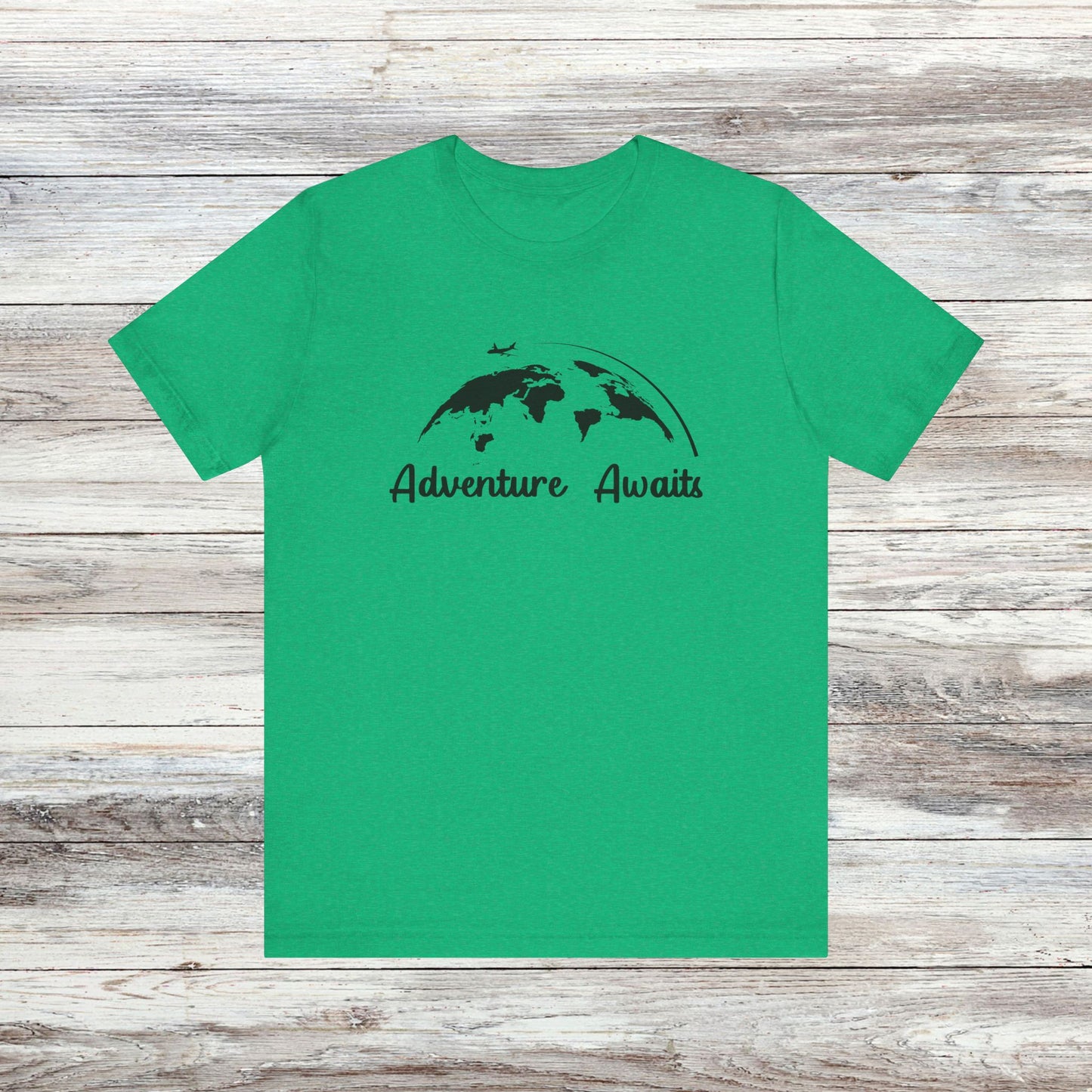 Globetrotter T-Shirt: Adventure Awaits