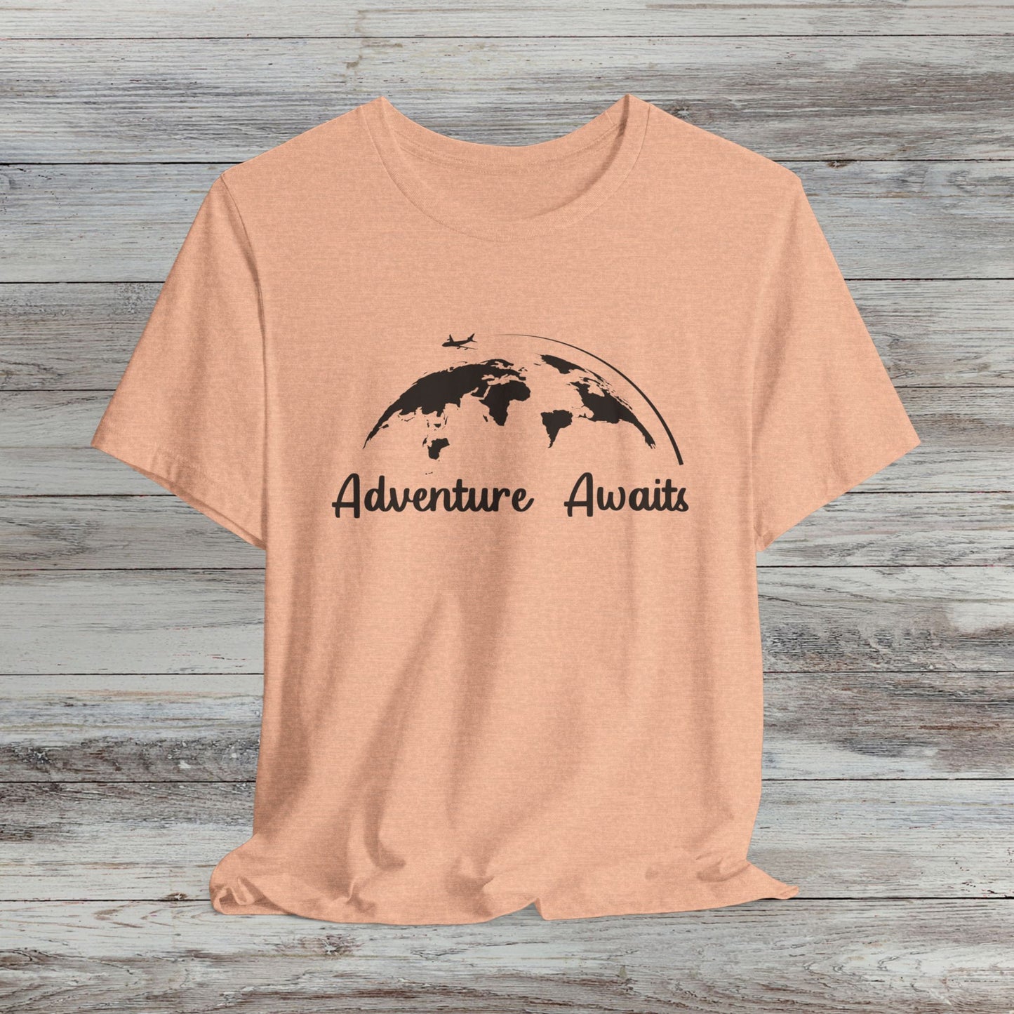 Globetrotter T-Shirt: Adventure Awaits